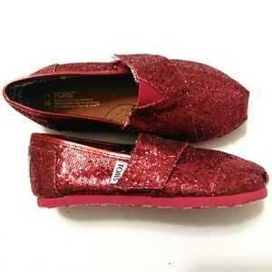 🎉HP🎉NWOT Girls Red Glitter Toms